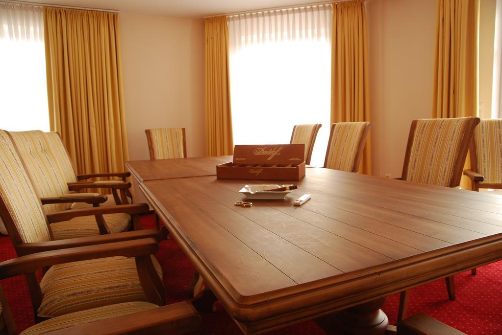 Muensterlaender Hof Hotel Cloppenburg Eksteriør billede